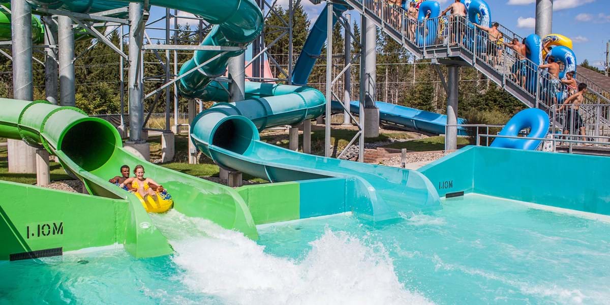 Splash pool with water slides